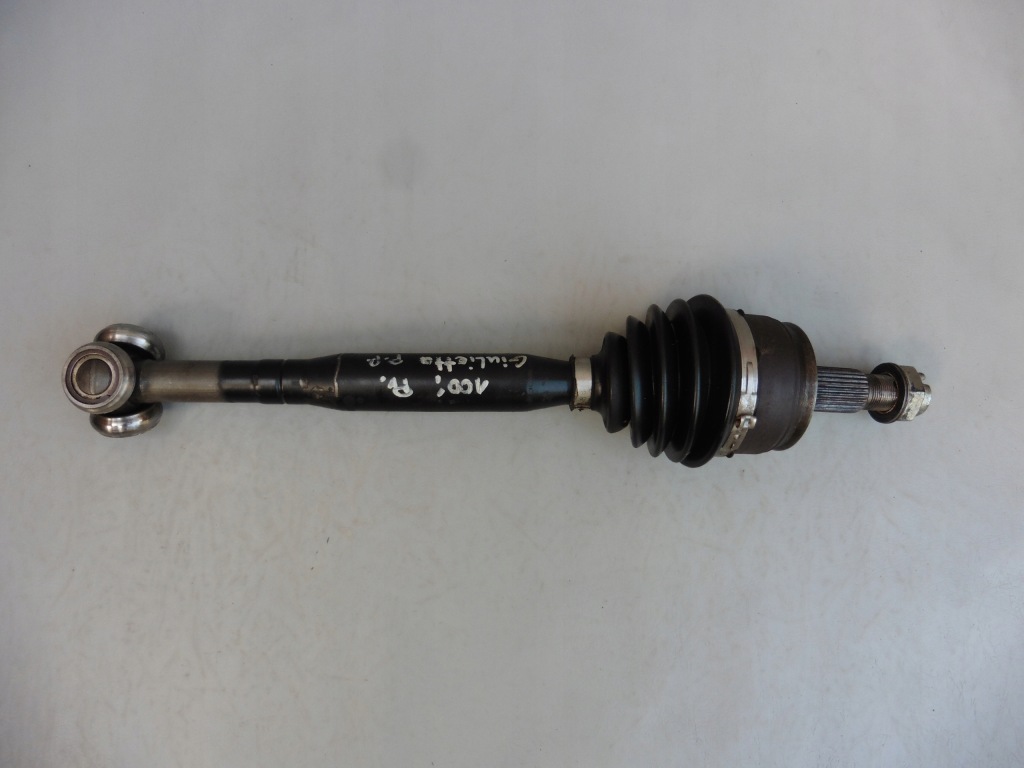 Купить Приводной вал правая  перед alfa romeo giulietta