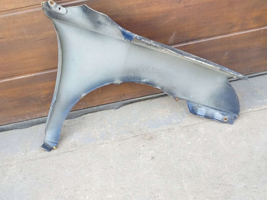 фото №7, Toyota avensis t25 крыло перед левый lift