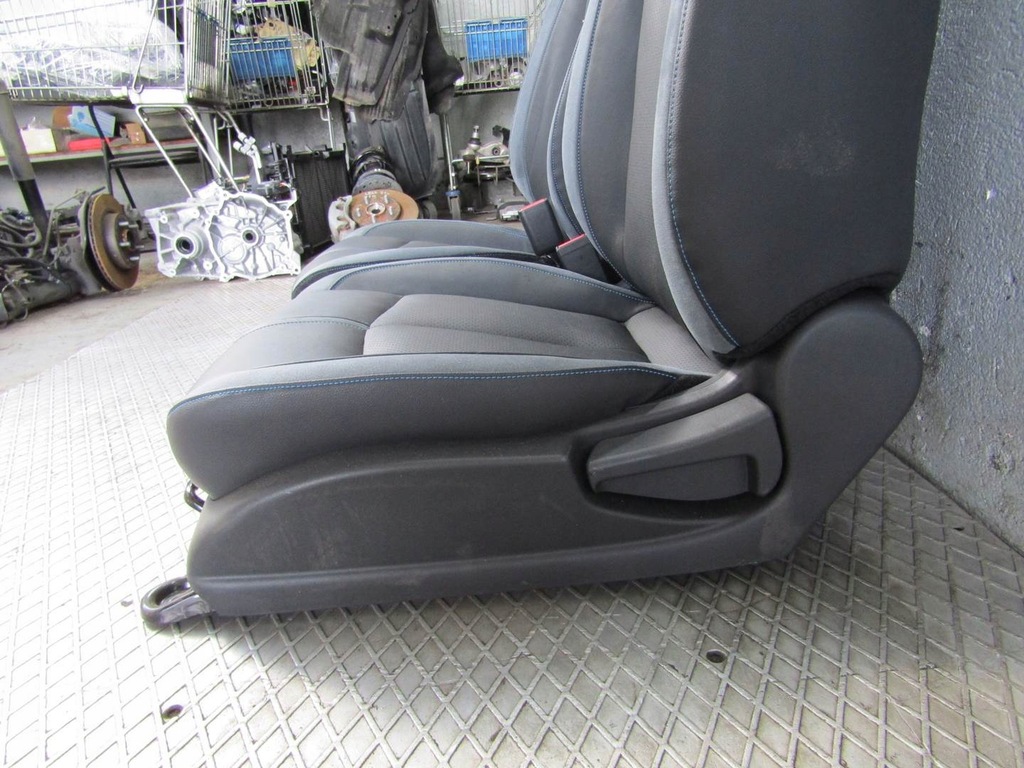 фото №13, Leaf ii 21r сидіння водія пасажира сидіння заднє сидіння комплект сидінь kpl