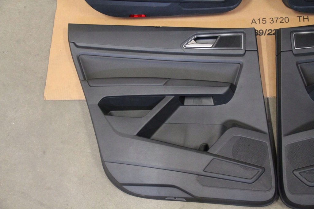 фото №6, Обшивка обивка дверь vw atlas кожа комплект