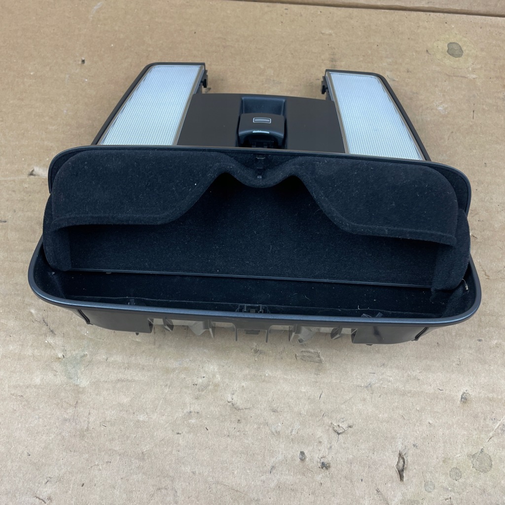 Mercedes s w221 рестайлинг  панель лампа салонная потолочный czarna amg Киев