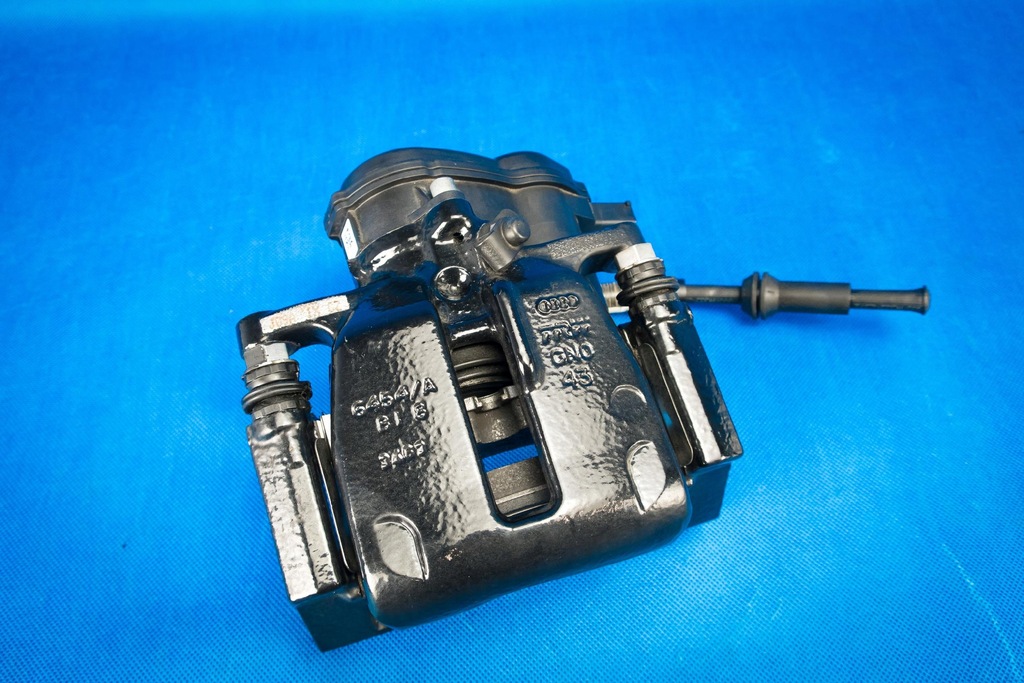 фото №6, Супорт гальмівний задня le audi rs4 rs5 8k 8k0615403d