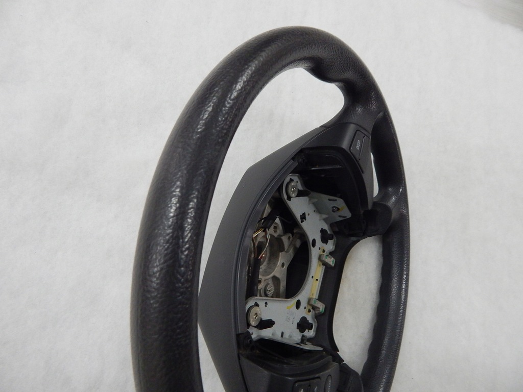 фото №9, Toyota avensis ii t25 - воздуховод multi ładna