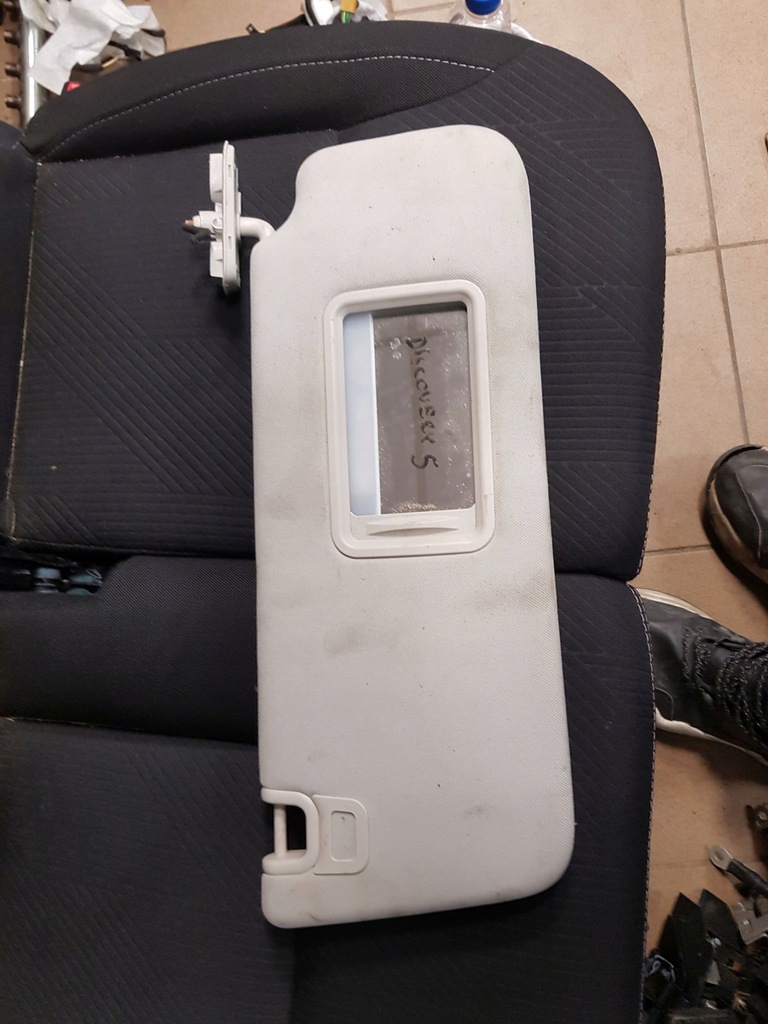 фото №1, Защита солнцезащитная правая discovery v