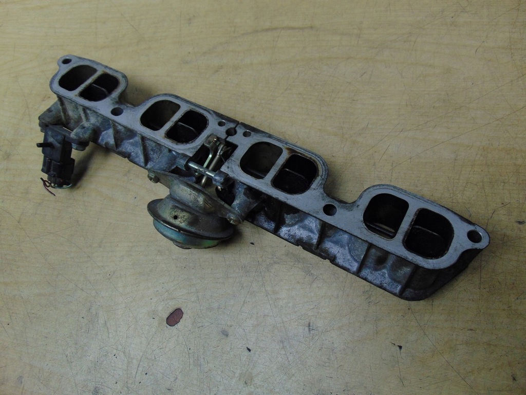 фото №9, Крышка коллектор toyota avensis t25 2.0 бензин