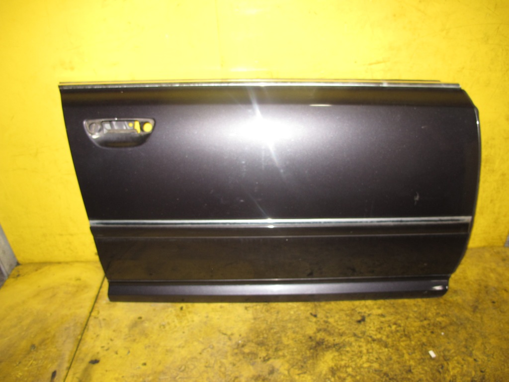 фото №1, Audi a8 d3 4e дверь обшивка правое перед lz7q