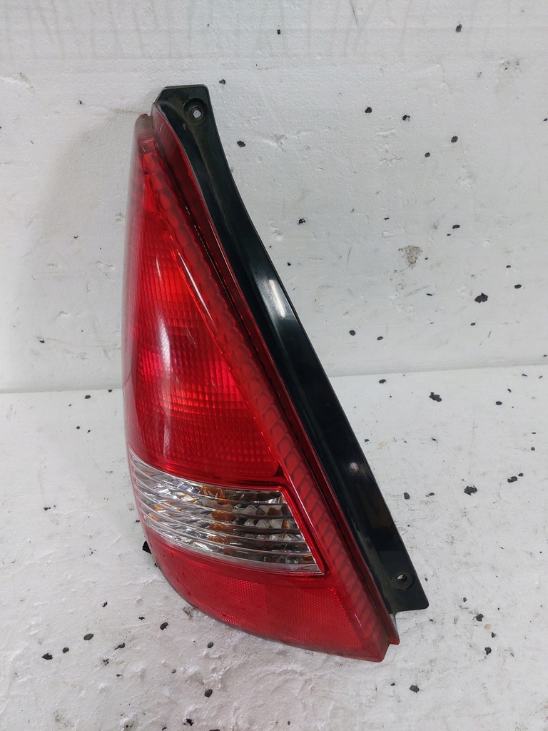 фото №5, Лампа задняя левая suzuki liana 01-04