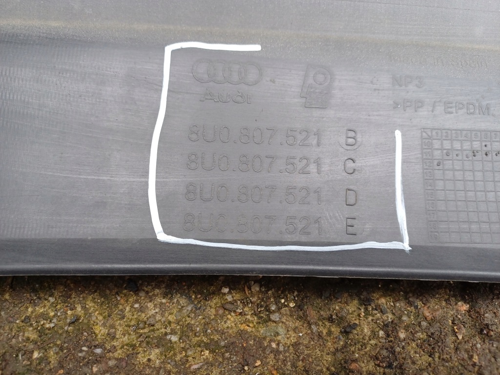 Audi q3 11- бампер задняя задний pdc 8u0807521 Недорого