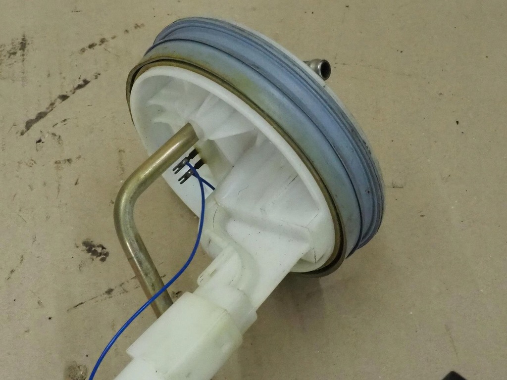 фото №8, Поплавок пального vw transporter t4 multivan 2.5 tdi 7d0919183