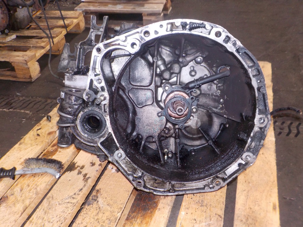 фото №1, Renault scenic ii 1.9dci коробка передач передач 8200370824