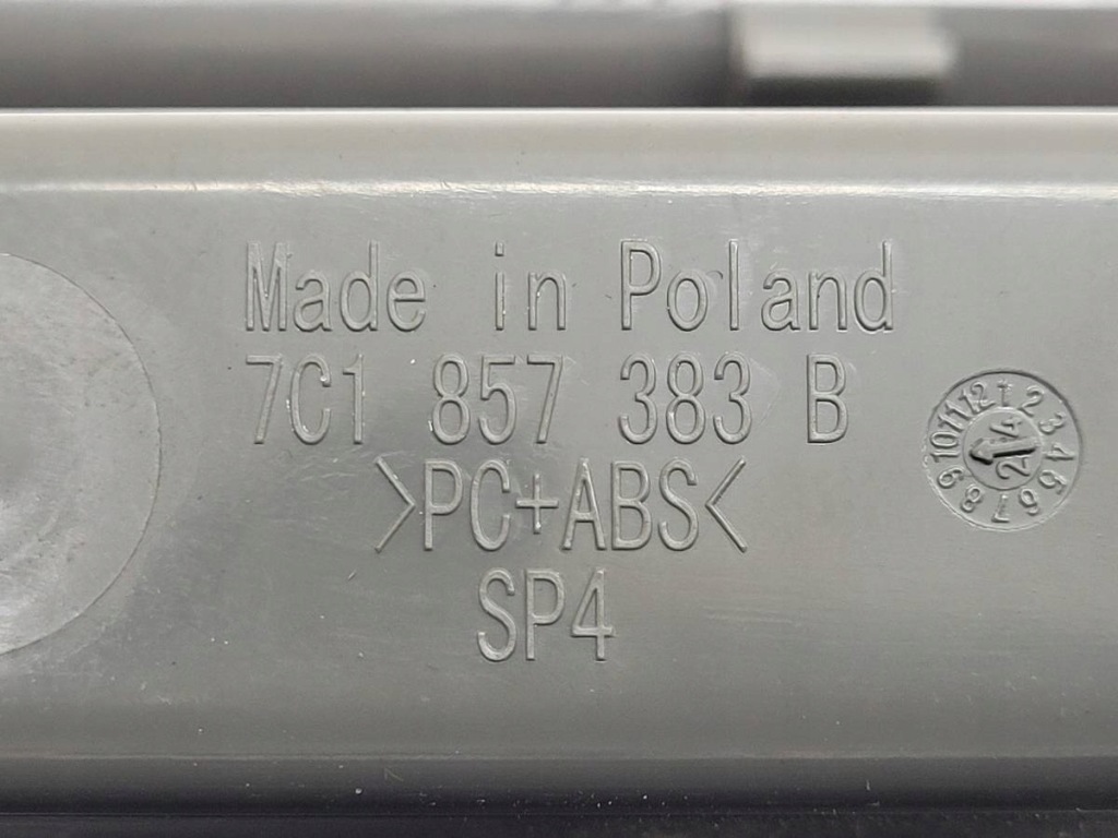 Port разъём usb прикуривателя панель vw crafter 2 7c1857383b 5na035700 Киев