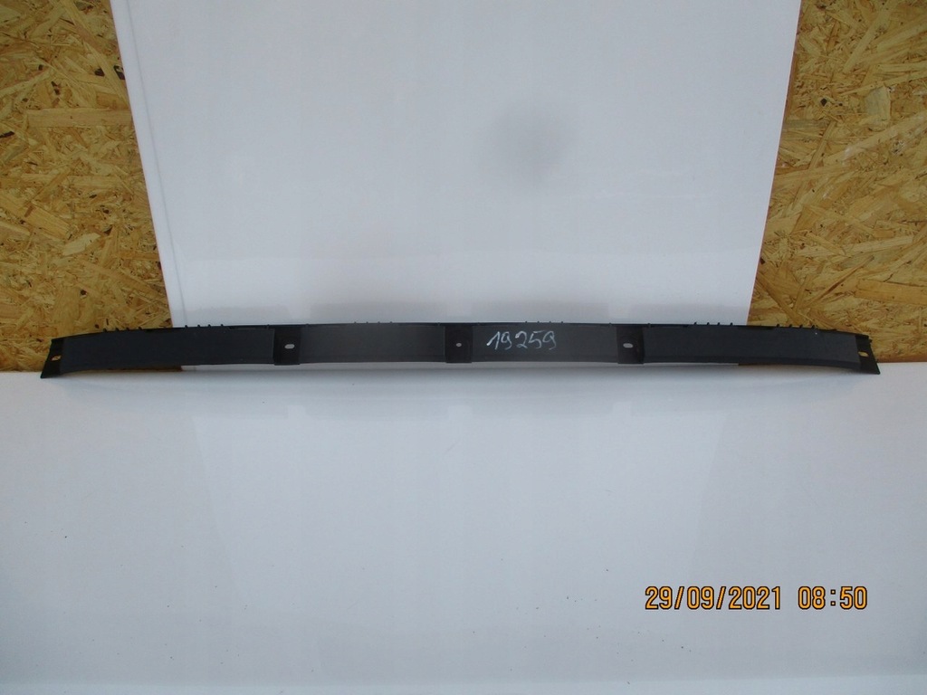 фото №1, Tesla model x направляющая бампер задняя