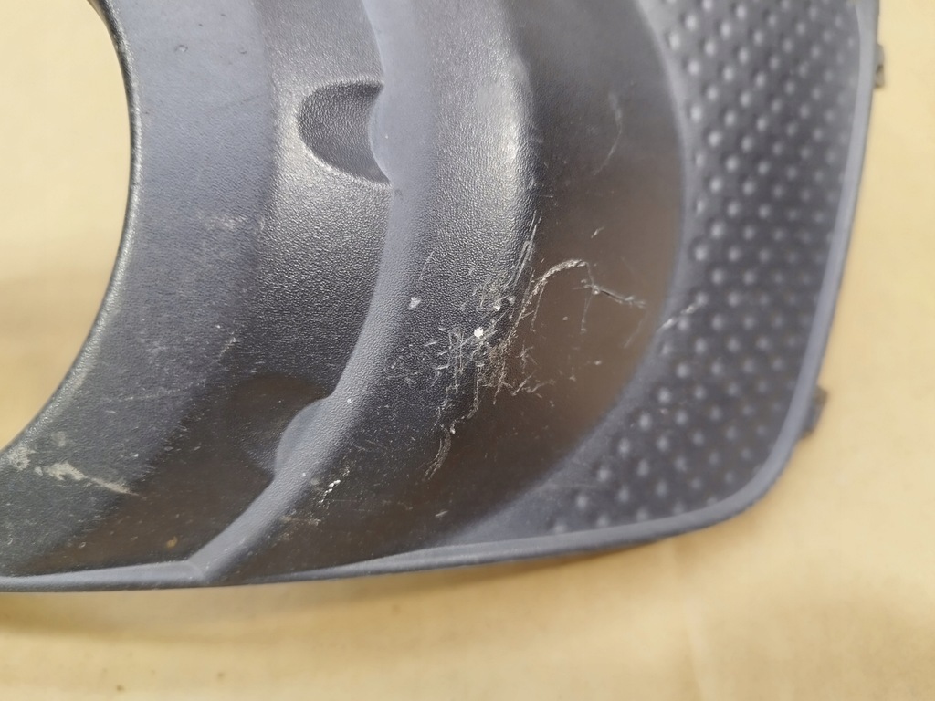 фото №11, Протитуманна фара + решітка лівий бампер перед toyota corolla verso ii lift 2007-2009