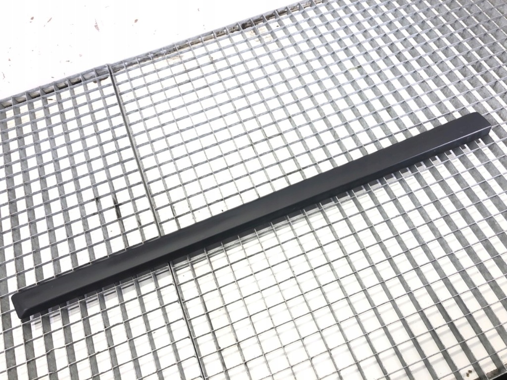 фото №1, Молдинг дверь левый перед dacia logan ii kombi 808218301r platingrau