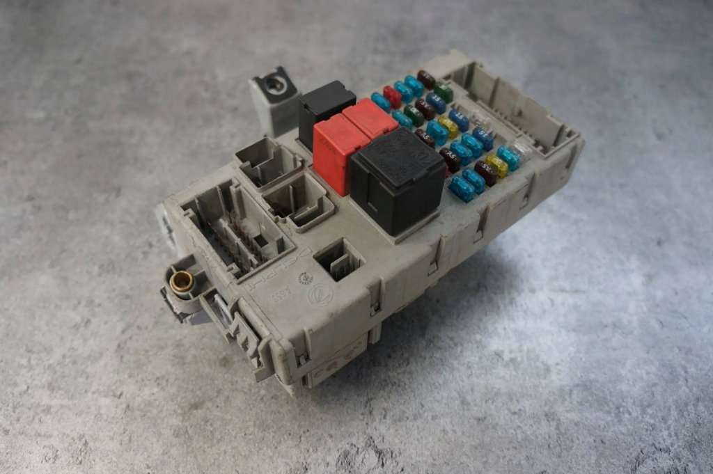 фото №11, Коробка запобіжників 46788428 fiat punto ii