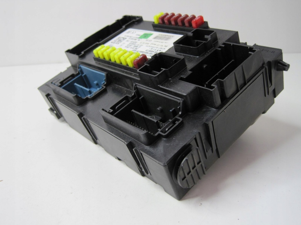 Купить Модуль коробка bsi jeep compass p68411149ae