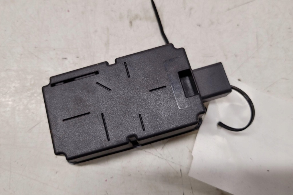 фото №1, Модуль центрального замка mazda 6 estate gh dh55675dzb 2.2l дизель 120kw