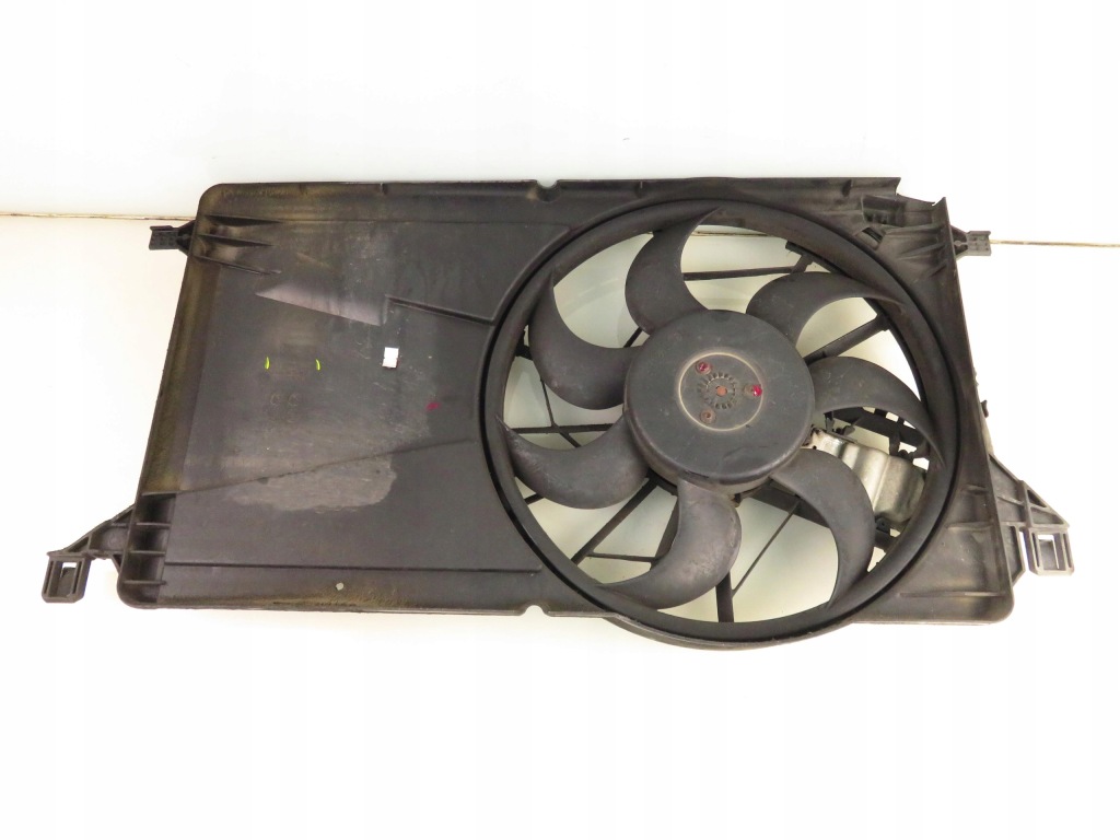 Вентилятор радіатора ford c-max 1 1.6 tdci 1137328558 3135103743 в Україні