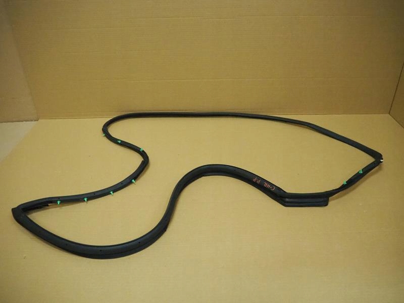 фото №1, Прокладка дверь правых передних toyota c-hr