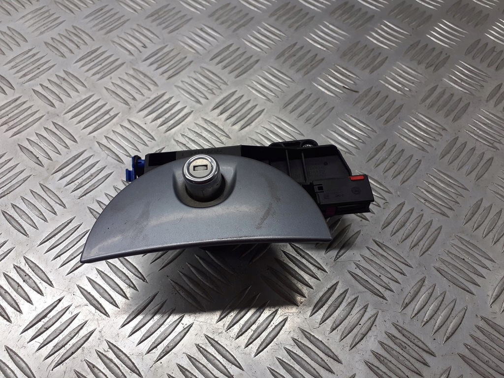 фото №1, Ручка крышки багажника opel corsa c z163