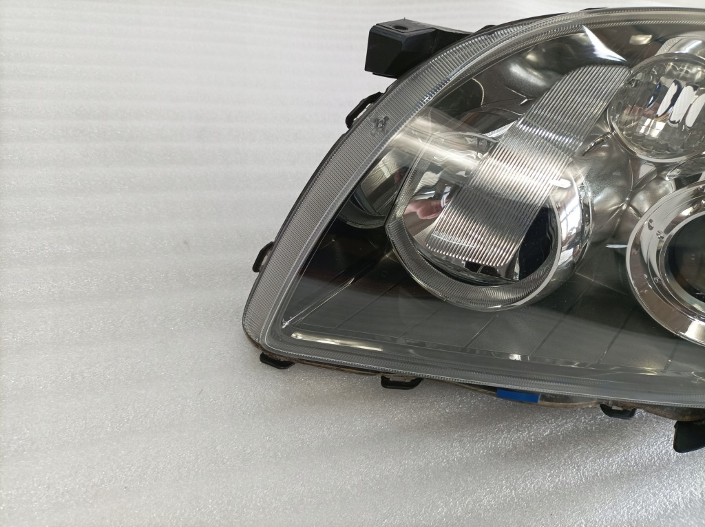 фото №5, Toyota avensis t25 лампа левая перед