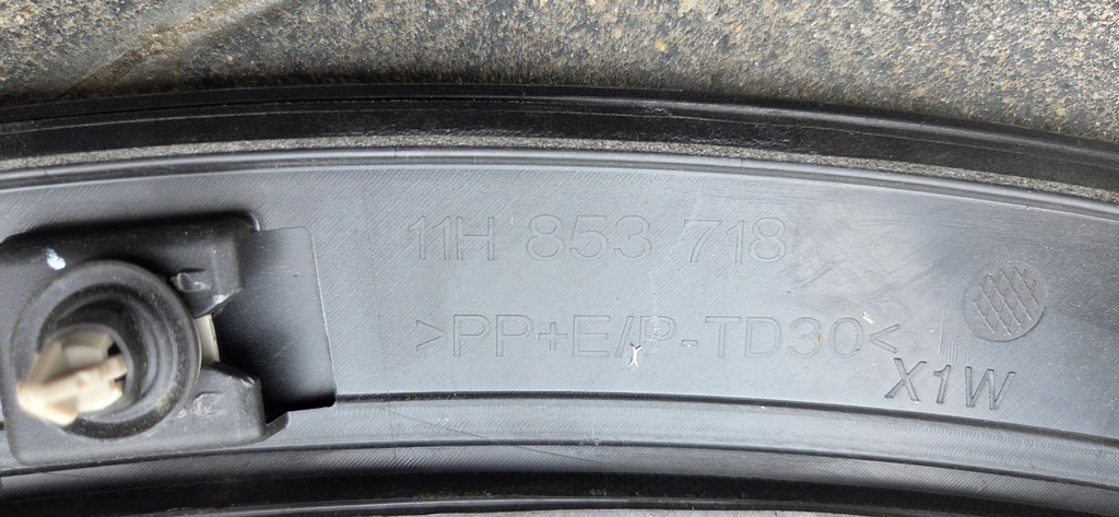 фото №7, Накладки na крила перед правий cupra tavascan 11h853718 11h853026a