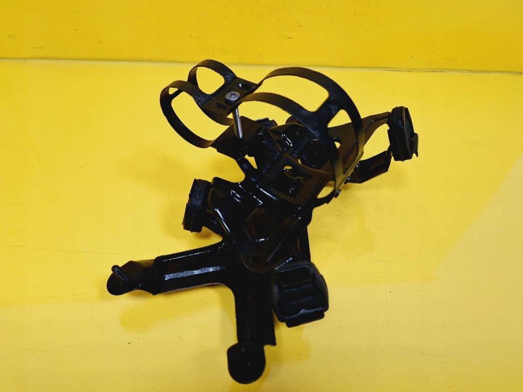 фото №1, Moocowanie насоса топлива кронштейн a2024780640 mercedes r170 slk 2.0 b nr4