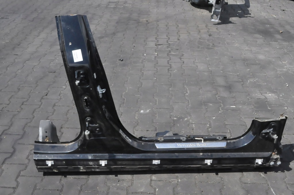 фото №1, Mercedes gla w156 блок двигуна поріг правий 191