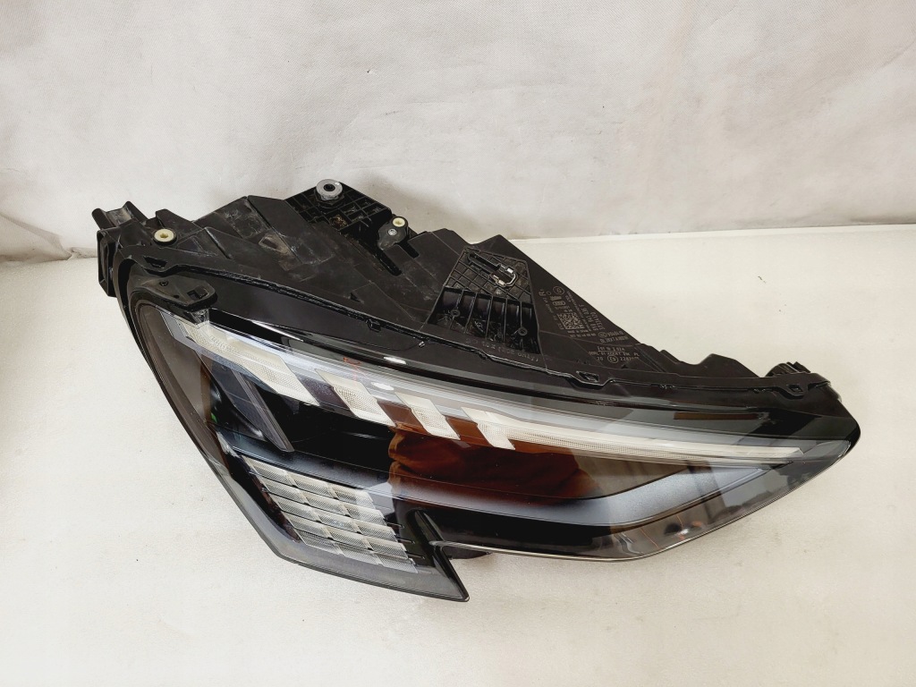 фото №10, Audi rs3 a3 s3 8y0 20- full led matrix комплект 8y0941035f 8y0941036f