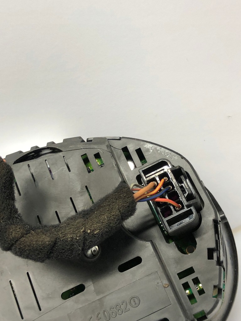 фото №10, Счетчик приборы volkswagen оригинальный номер 6q0920801m