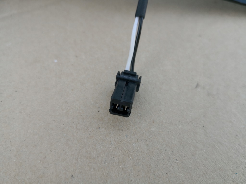 Tesla s молдинг правая датчик доводчик крышки Киев