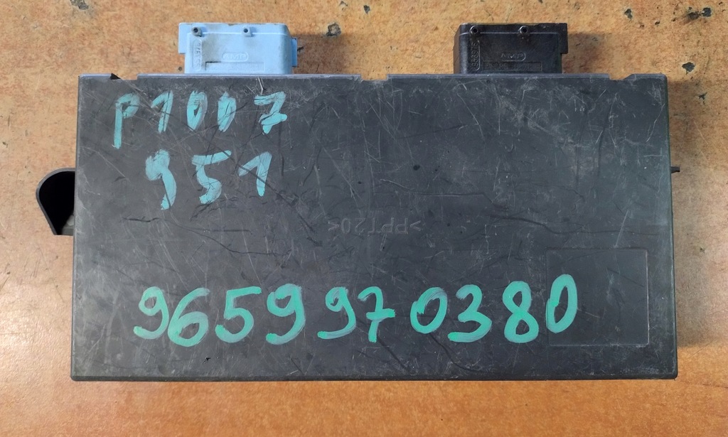 фото №1, Peugeot 1007 модуль блок управления модуль дверь 9659970380