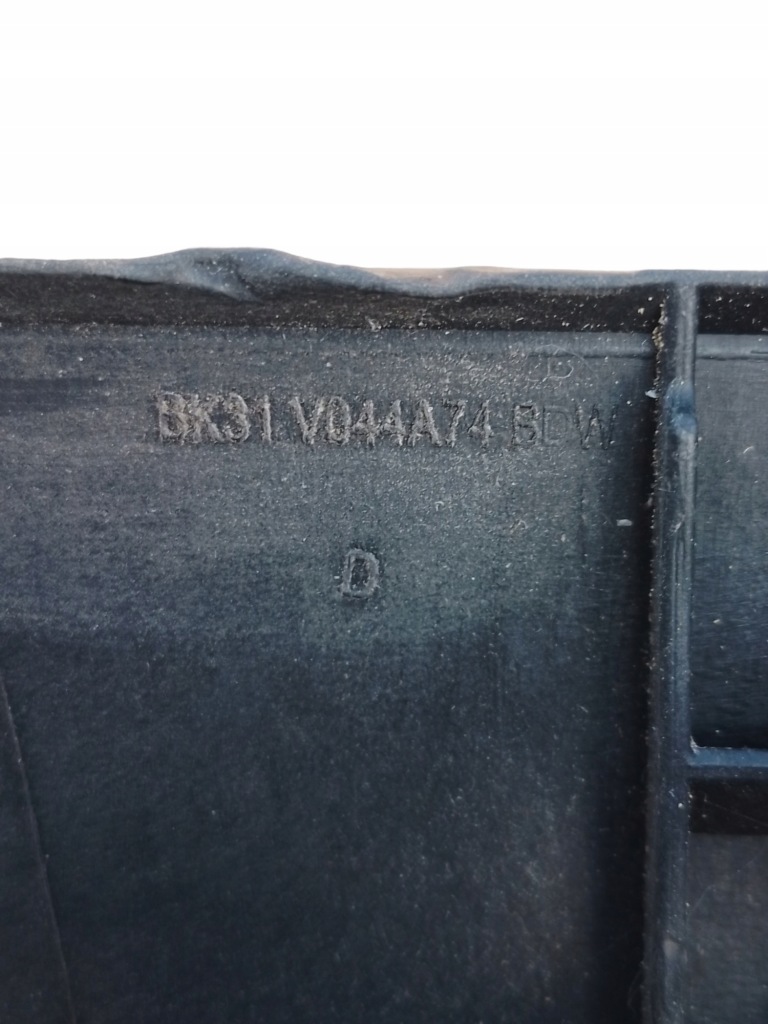 фото №3, Заглушка w панель ford