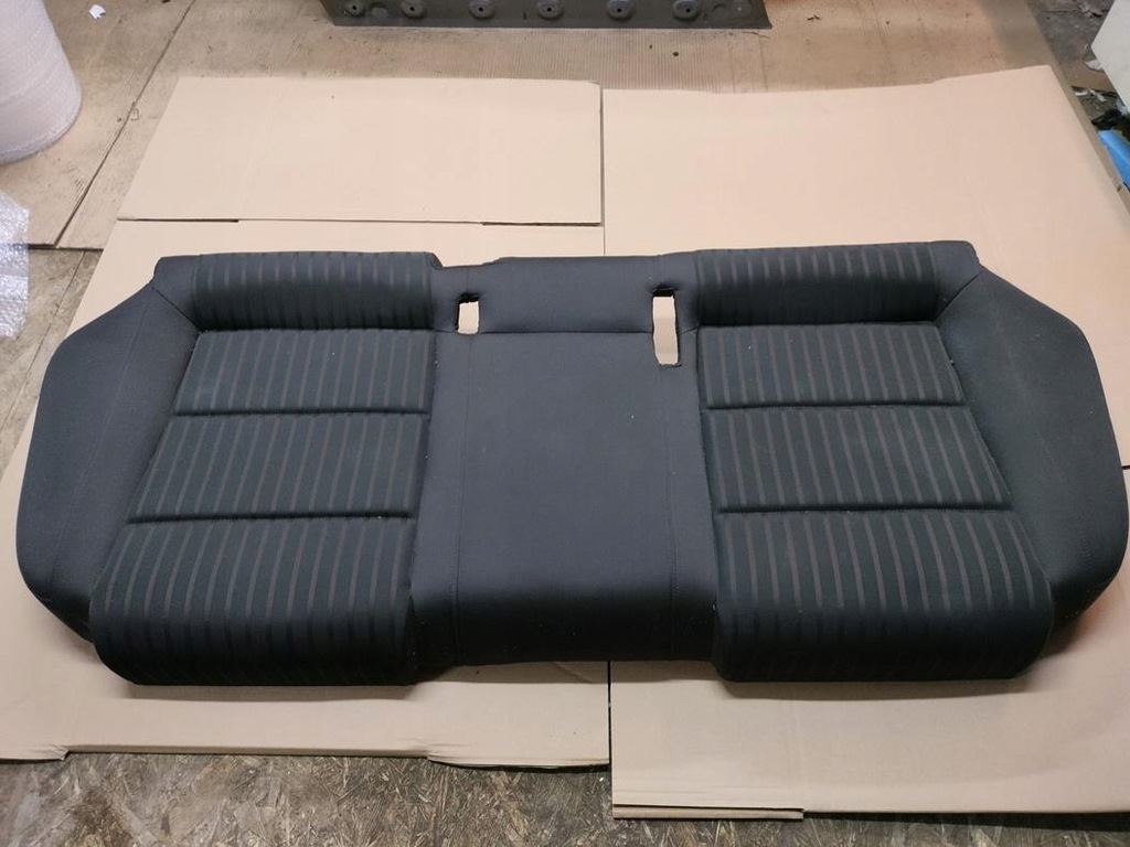 фото №1, Audi a4 b8 lift заднє сидіння задня оббивка sedan