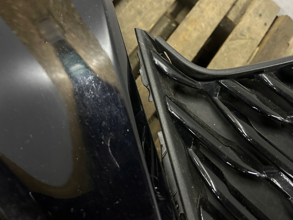 Бампер перед передній ford explorer vi 6 2020- Зі Шроту