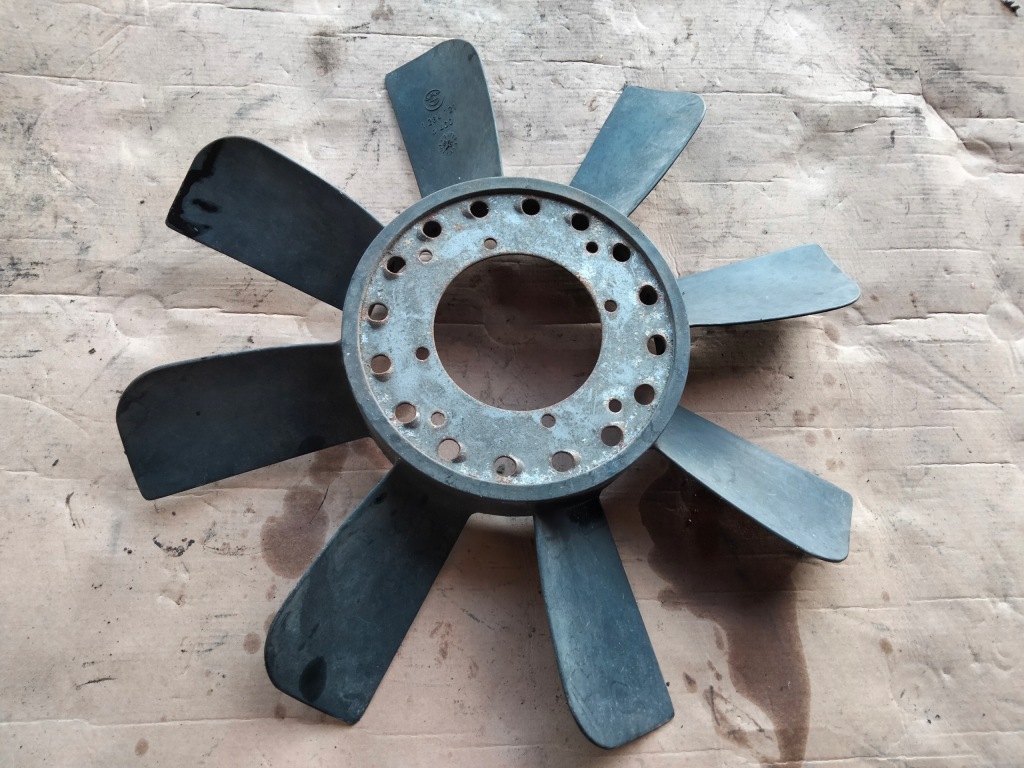 Купити Вентилятор bmw 1284721