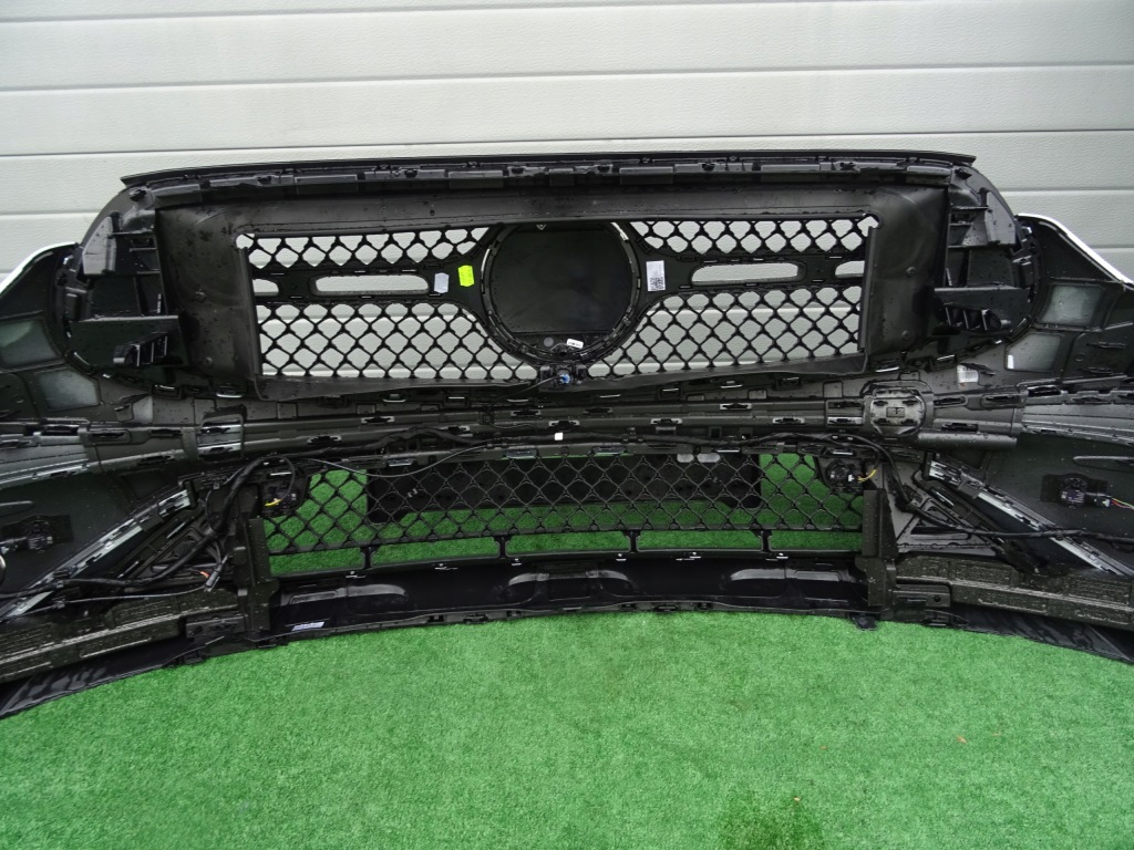 Бампер перед решітка радіатора mercedes glc amg w254 2022 Ціна