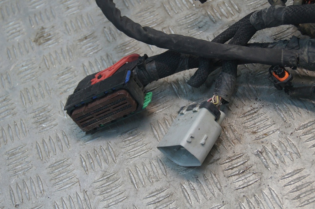 фото №5, Dodge durango iii lift 5.7 джгут електропроводка двигуна коробки 4x2