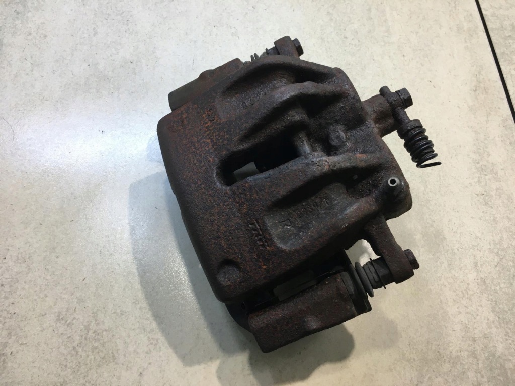 фото №3, Супорт гальмівний правий перед discovery iii 2.7 td