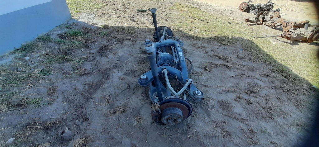 Ось подвеска задний  задние дифференциал мост подрамник 2.2 cdi mercedes w204 2043502400 Недорого