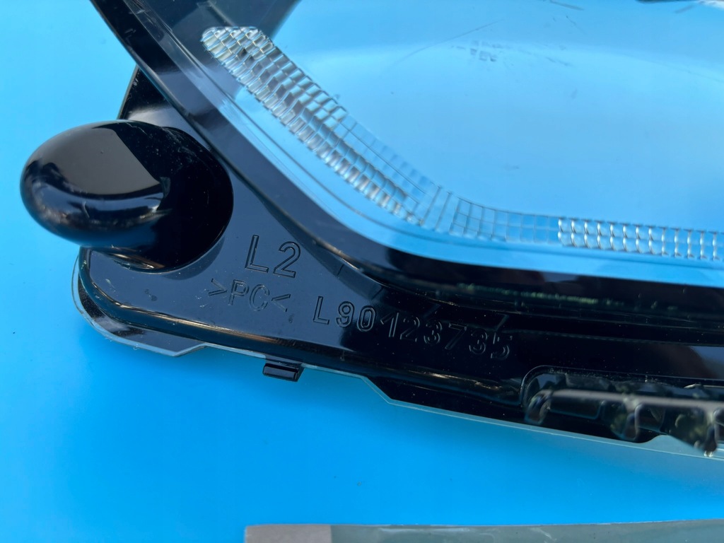 фото №8, Peugeot 208 2008 2 ii лівий скло фари фара скло l90123735 k116/45