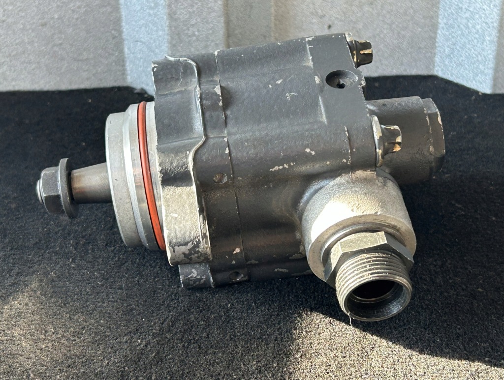 Насос усилителя scania r 1439958 Доставка