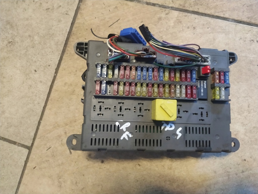 фото №1, Lr freelander коробка предохранителей yqe000341