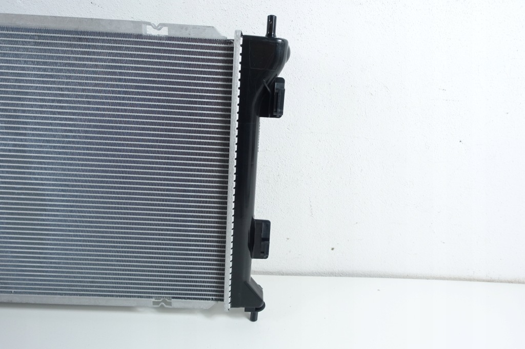 Радіатор води hyundai ix20 kia venga 253101o050 25310-1p050 253101p550 в Україні