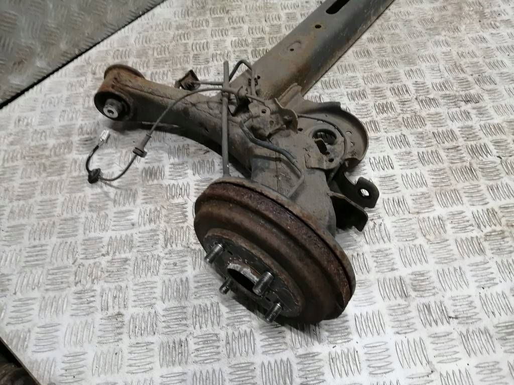 Suzuki swift mk8 oś задний  задняя подвеска балка Цена