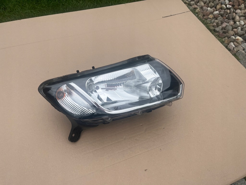 фото №4, Лампа правая eu dacia logan sandero ii 2012 - 2016 .