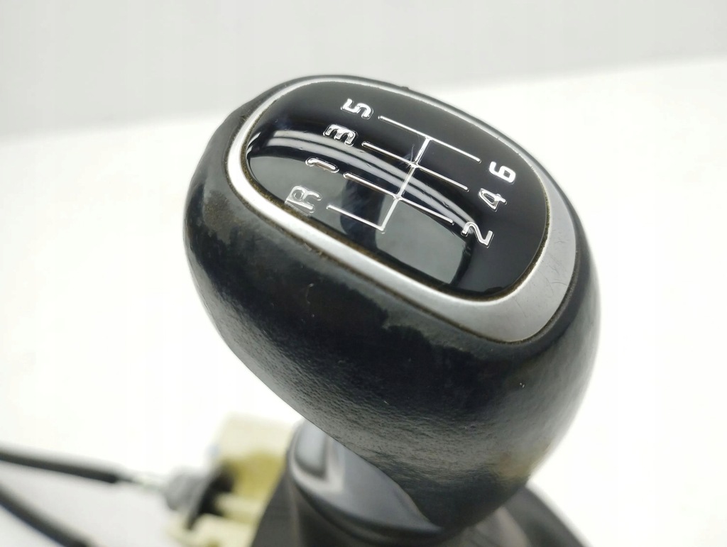 фото №10, Kia sportage 2017 домкрат переключения передач / верхний