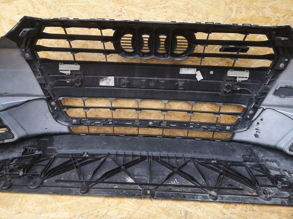 фото №13, Audi a4 b9 бампер перед 4pdc омивачі