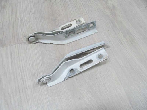 фото №1, Петля капот ibiza caddy polo правий 6k0823302