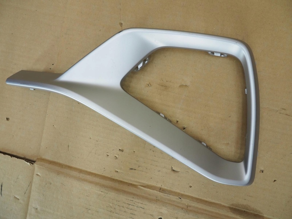 Купить Audi q2 81a 21r рамка бампера правый задняя 81a807968